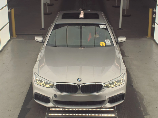 BMW 540 * xDrive M SPORT LINE* Massage* Head-Up* Ventilate - автомобили, коли, обяви за нови и употребявани 1