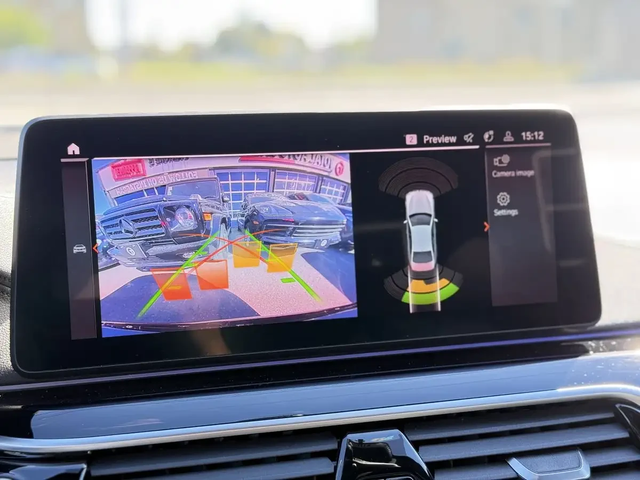 BMW 540 M-pkg* Harman/Kardon* Soft-Close* Обдух* Head-Up* - автомобили, коли, обяви за нови и употребявани 15