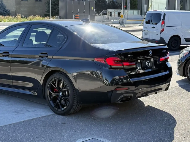 BMW 540 M-pkg* Harman/Kardon* Soft-Close* Обдух* Head-Up* - автомобили, коли, обяви за нови и употребявани 2