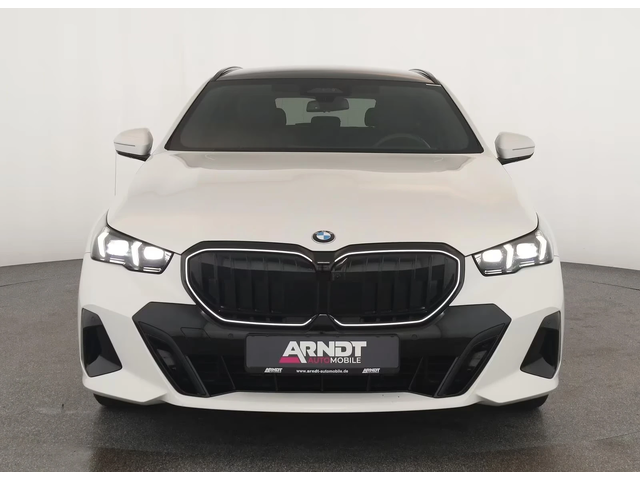 BMW 540 d xDrive M-Sport PRO - автомобили, коли, обяви за нови и употребявани 4