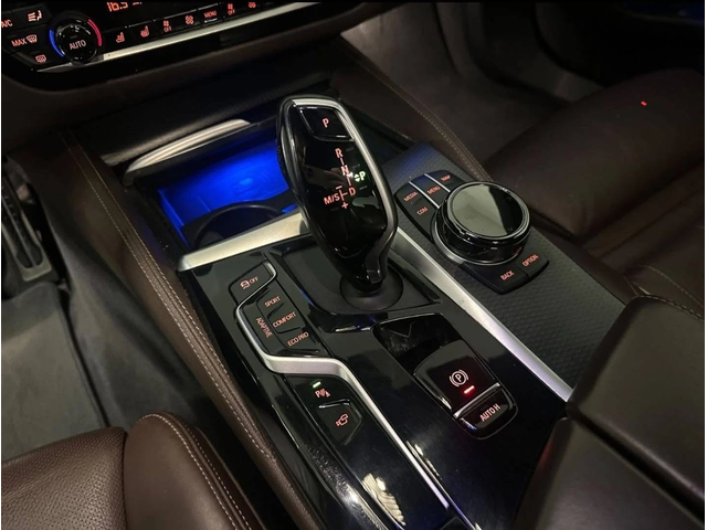 BMW 540 D ОЧАКВАН ВНОС FULL M PACK FACELIFT ЛИЗИНГ 100% - автомобили, коли, обяви за нови и употребявани 4