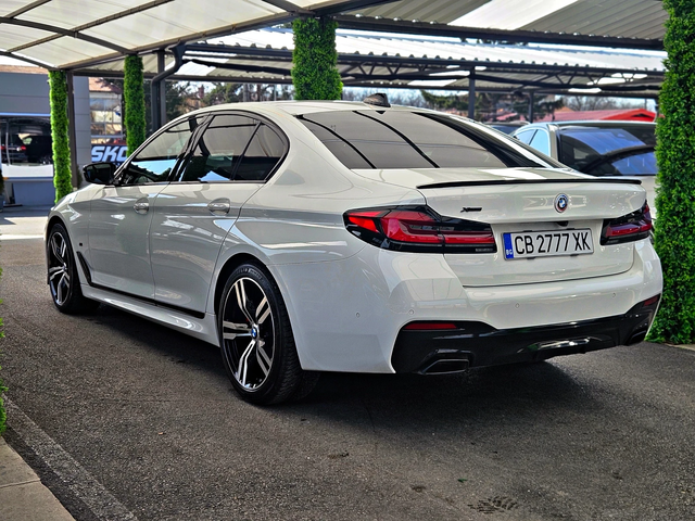 BMW 540 M/XD/ГАРАНЦИЯ/LASER/DISTR/HUD/ПОДГР/CAR PLAY/ВАКУМ - автомобили, коли, обяви за нови и употребявани 6