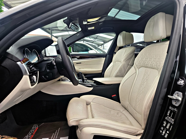 BMW 540 ! XD/LUXURY/LED/DIGITAL/DISTR/HUD/BOWERS/ОБДУХ/ЛИЗ - автомобили, коли, обяви за нови и употребявани 14