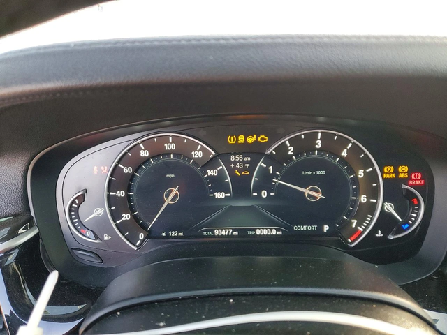 BMW 540 M* SPORT* 360КАМЕРА* LANE* ASSIST* КЕЙЛЕС* - автомобили, коли, обяви за нови и употребявани 7