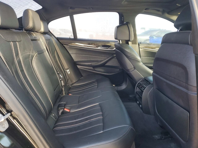 BMW 540 M* SPORT* 360КАМЕРА* LANE* ASSIST* КЕЙЛЕС* - автомобили, коли, обяви за нови и употребявани 9