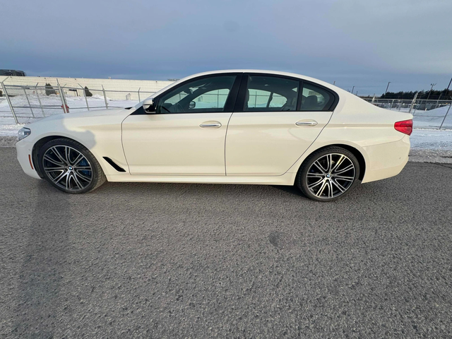 BMW 540 M* SPORT* XDRIVE* HARMON* KARDON* ОБДУХВАНЕ* - автомобили, коли, обяви за нови и употребявани 2