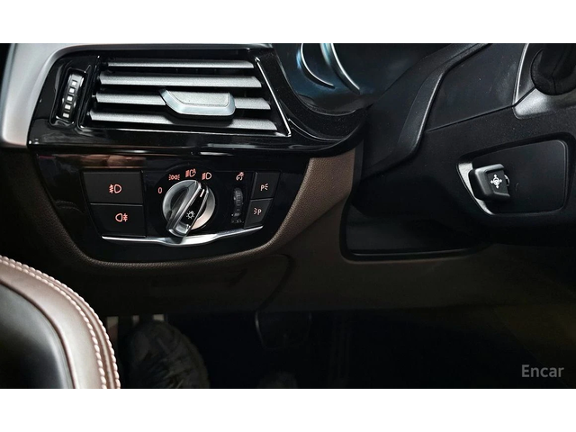 BMW 540 * xDrive* M-Sport PLUS* FULL* - автомобили, коли, обяви за нови и употребявани 13