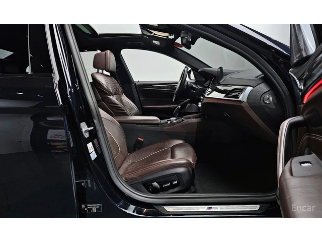 BMW 540 * xDrive* M-Sport PLUS* FULL* - автомобили, коли, обяви за нови и употребявани 9