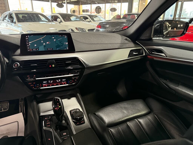 BMW 540 XDRIVE * CAMERA * HEAD UP * H&K * ПОДГРЕВ * LED - автомобили, коли, обяви за нови и употребявани 8