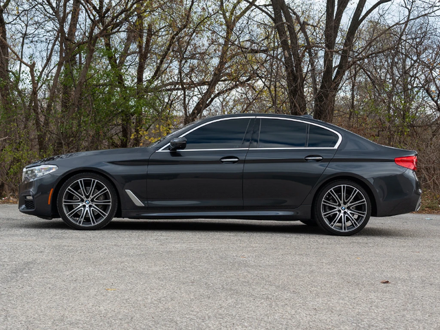 BMW 540 X-Drive* M-Pack* Harman Kardon - автомобили, коли, обяви за нови и употребявани 2