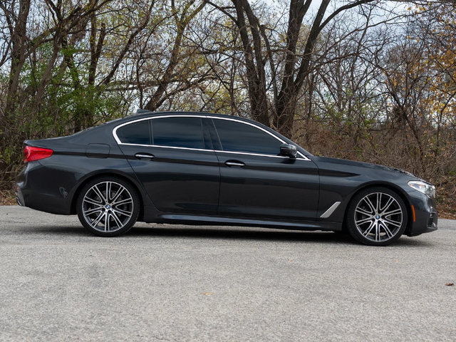 BMW 540 X-Drive* M-Pack* Harman Kardon - автомобили, коли, обяви за нови и употребявани 3