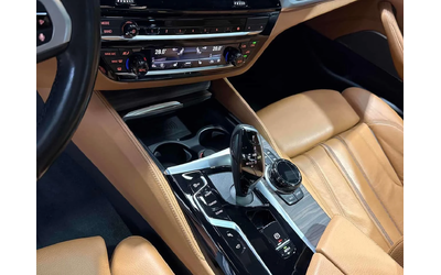 BMW 540 | 360 | HUD | HARMAN KARDON | CARFAX | - автомобили, коли, обяви за нови и употребявани 12