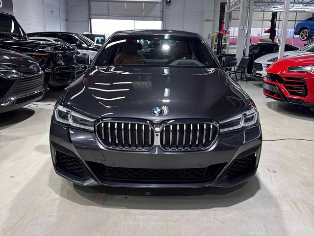 BMW 540 | 360 | HUD | HARMAN KARDON | CARFAX | - автомобили, коли, обяви за нови и употребявани 5