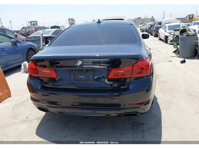 BMW 540 АВТОКРЕДИТ - автомобили, коли, обяви за нови и употребявани 12