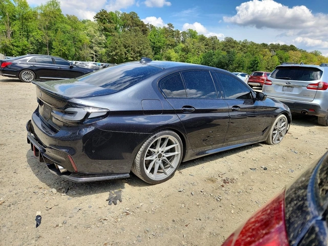 BMW 540 XI M PKG| HUD| HARMAN| ВАКУУМ| ЩОРИ| - автомобили, коли, обяви за нови и употребявани 5