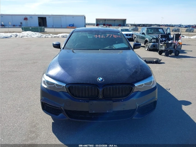 BMW 540 XDRIVE / M PKG / HARMAN / HEADUP - автомобили, коли, обяви за нови и употребявани 1