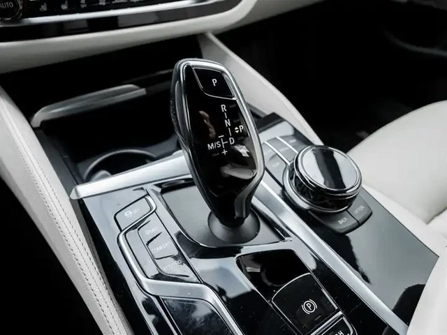 BMW 540 2022 BMW 5 Series 540i xDrive | CPO | HK Audio | H - автомобили, коли, обяви за нови и употребявани 12