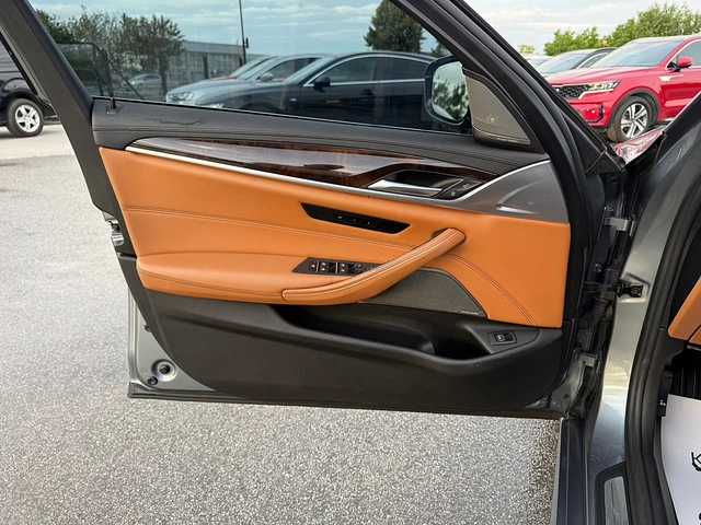 BMW 540 M PERFORMANS-4x4-Head Up-Harman Kardon-360Kameri-! - автомобили, коли, обяви за нови и употребявани 7