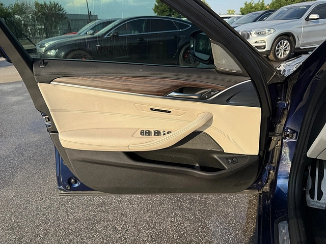 BMW 540 M58-DISTRONIK-HEAD UP-VAKUM-360KAMERI-HARMAN KARDO - автомобили, коли, обяви за нови и употребявани 6