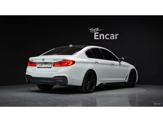 BMW 540 xDrive* M PACK* 360* HUD* DISTRO* H/K - автомобили, коли, обяви за нови и употребявани 1