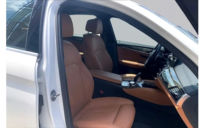 BMW 540 xDrive* M PACK* 360* HUD* DISTRO* H/K* ОБДУХВАНЕ - автомобили, коли, обяви за нови и употребявани 12