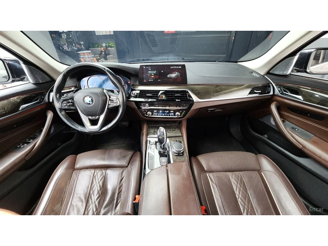 BMW 540 XDRIVE* LUXURI P* КОЖА* ОБДУХВ* 360* ПАНО* HEAD UP - автомобили, коли, обяви за нови и употребявани 4
