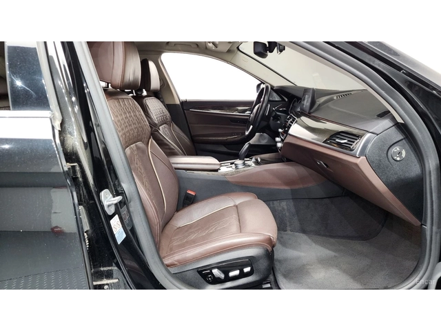 BMW 540 XDRIVE* LUXURI P* КОЖА* ОБДУХВ* 360* ПАНО* HEAD UP - автомобили, коли, обяви за нови и употребявани 8