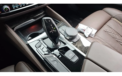 BMW 540 xDrive Luxury Plus G30 - автомобили, коли, обяви за нови и употребявани 8