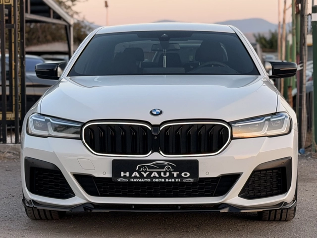 BMW 540 i= xDrive= B58= M-performance= HUD= Keyless Go= - автомобили, коли, обяви за нови и употребявани 1