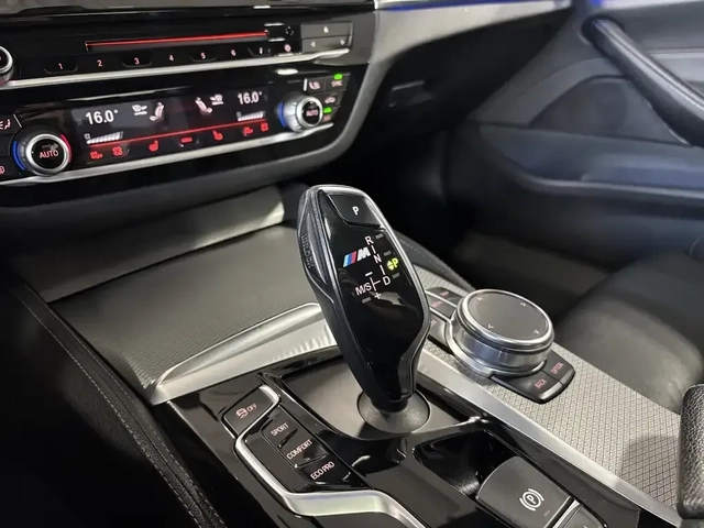 BMW 540 540i xDrive Sedan AWD - автомобили, коли, обяви за нови и употребявани 15