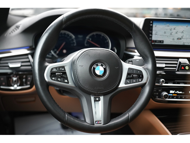 BMW 540d 540d xDrive M Package Shadow Line - автомобили, коли, обяви за нови и употребявани 11