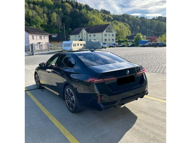 BMW 540d 540d xDrive M Sport - автомобили, коли, обяви за нови и употребявани 3