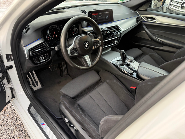 BMW 540d Xdrive 320hp Mpack Harman/Kardon ТОП - автомобили, коли, обяви за нови и употребявани 10