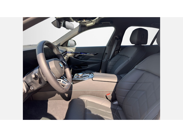 BMW 540d xDrive - автомобили, коли, обяви за нови и употребявани 5