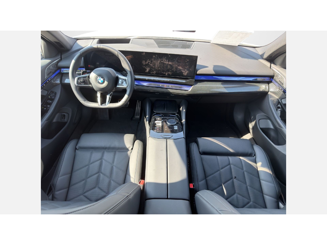 BMW 540d xDrive - автомобили, коли, обяви за нови и употребявани 6