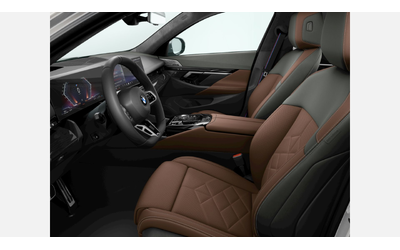 BMW 540d xDrive Sedan - автомобили, коли, обяви за нови и употребявани 6