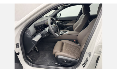 BMW 540d xDrive Туринг - автомобили, коли, обяви за нови и употребявани 7