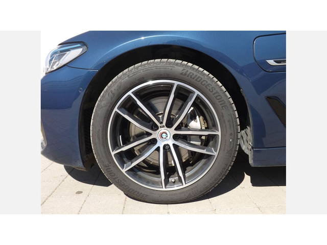 BMW 545e xDrive - автомобили, коли, обяви за нови и употребявани 3