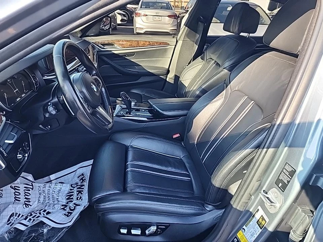 BMW 550 M550XI / DISTRONIC / 360 / HEADUP / HARMAN - автомобили, коли, обяви за нови и употребявани 7