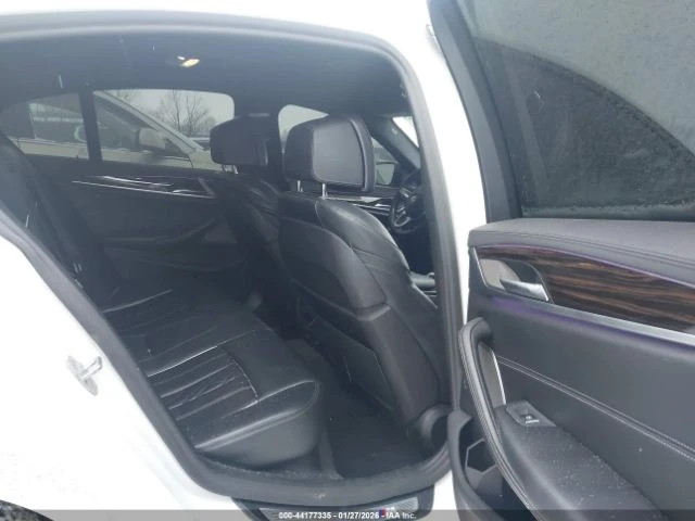 BMW 550 M550I XDRIVE - автомобили, коли, обяви за нови и употребявани 10