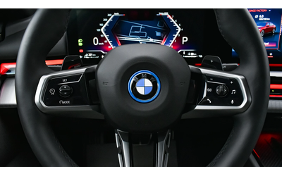 BMW 550 e xDrive M Sport Pro PHEV Steptronic - автомобили, коли, обяви за нови и употребявани 8