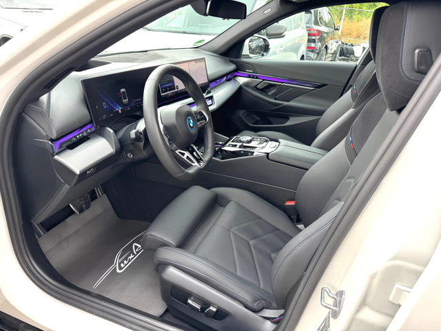 BMW 550 E#M PERFORMANCE PACK#NAPPA#ОБДУХВАНЕ#H&K#ГАРАНЦИЯ - автомобили, коли, обяви за нови и употребявани 8