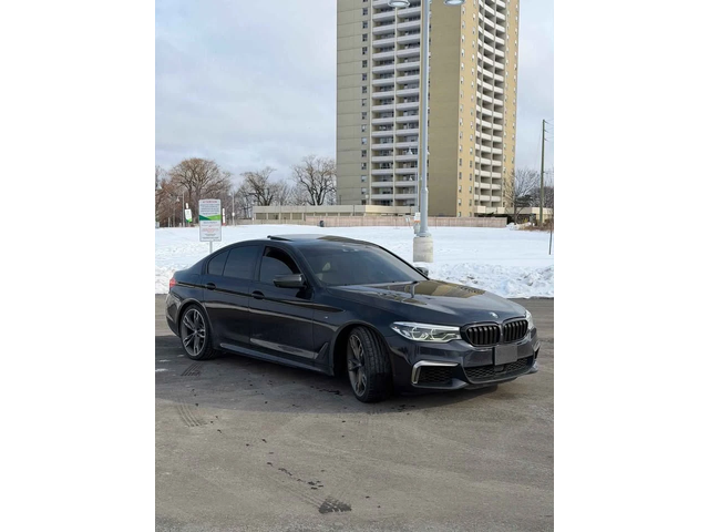 BMW 550 M550I С РЕГИСТРАЦИЯ & АВТО КРЕДИТ - автомобили, коли, обяви за нови и употребявани 0