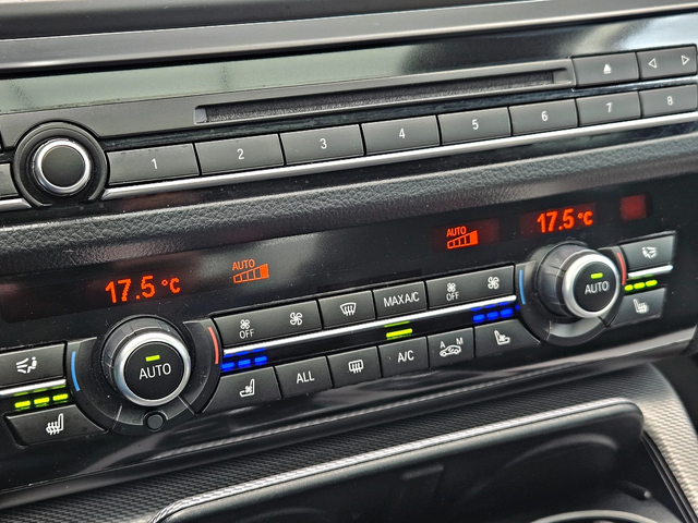 BMW 550 M/XD/DIGITAL/GERMANY/DISTR/HUD/360CAMERA/ОБДУХ/LIZ - автомобили, коли, обяви за нови и употребявани 10