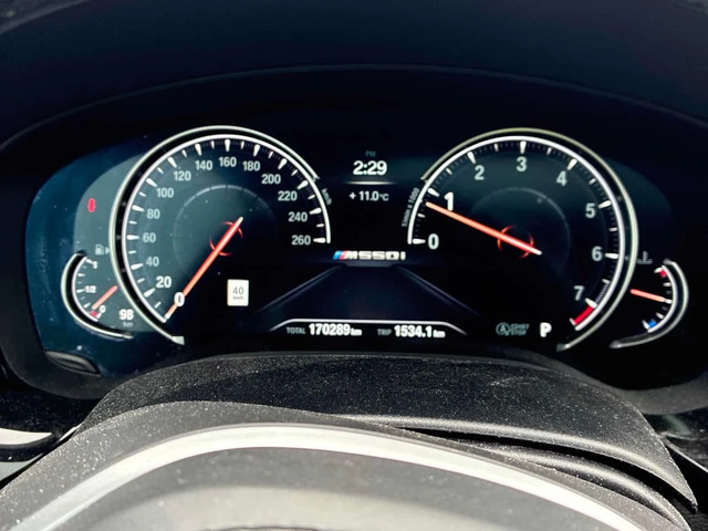 BMW 550 * M550i xDrive * ДИСТРОНИК * 360 * ОБДУХВАНЕ - автомобили, коли, обяви за нови и употребявани 7
