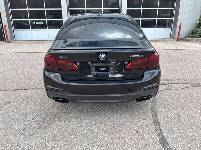 BMW 550 * M550i xDrive * CARFAX * БЕЗ ПЪРВОНАЧАЛНА ВНОСКА - автомобили, коли, обяви за нови и употребявани 4