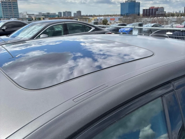 BMW 550 M550i xDrive / CARFAX - автомобили, коли, обяви за нови и употребявани 5