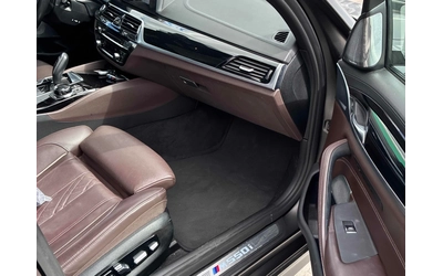 BMW 550 M550i xDrive / CARFAX - автомобили, коли, обяви за нови и употребявани 9