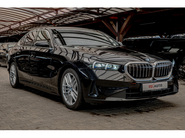 BMW 550 e/xDrive/M-Sport/HuD/Камера/Adaptive Drive - автомобили, коли, обяви за нови и употребявани 2