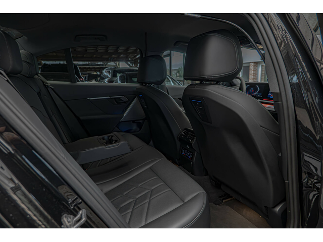 BMW 550 e/xDrive/M-Sport/HuD/Камера/Adaptive Drive - автомобили, коли, обяви за нови и употребявани 9